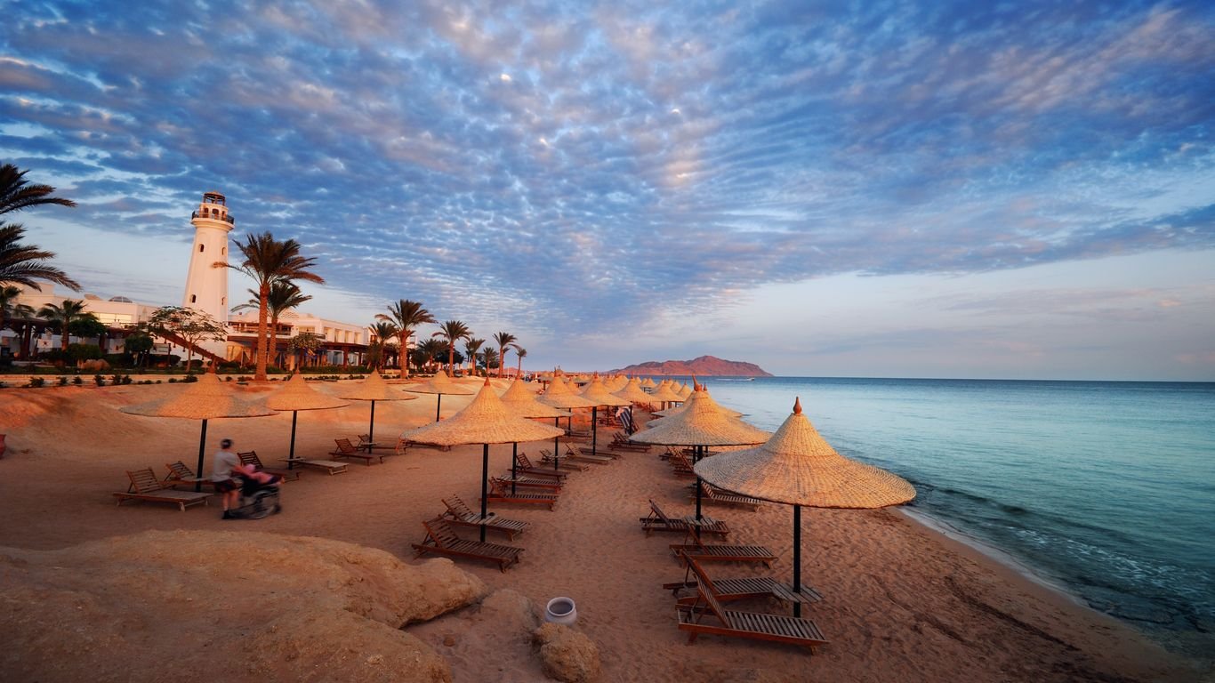 03 Cairo/ 01 Sleeper train / 03 Nile Cruise/ 02 Sharm El Sheikh